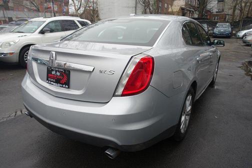 2009 Lincoln MKS Base