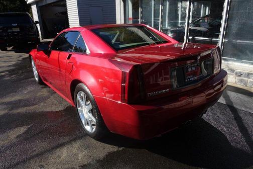 2005 Cadillac XLR Base