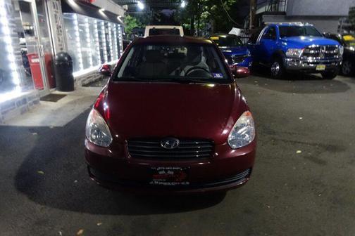 2010 Hyundai Accent GLS