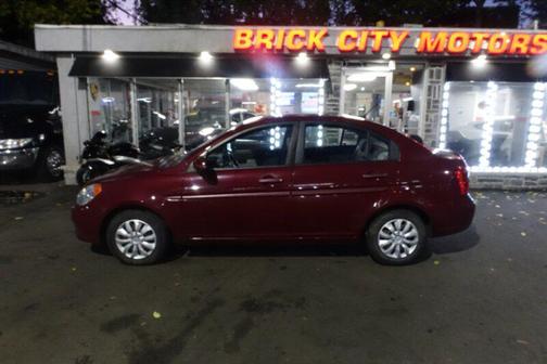 2010 Hyundai Accent GLS