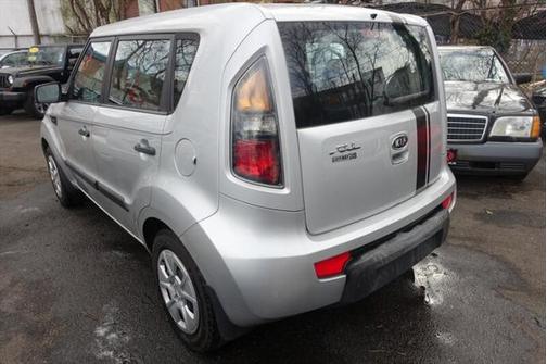 2011 Kia Soul Base
