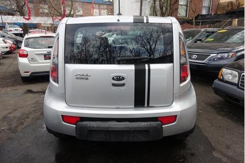2011 Kia Soul Base