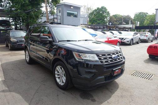 Black 2017 Ford Explorer Base