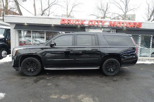 2017 Cadillac Escalade ESV Luxury