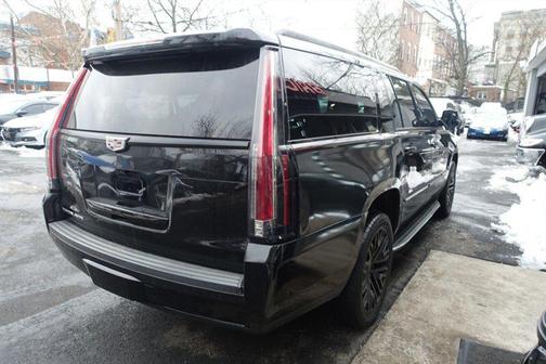 2017 Cadillac Escalade ESV Luxury