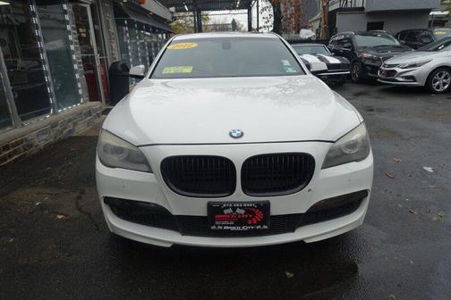 2012 BMW 750 i xDrive