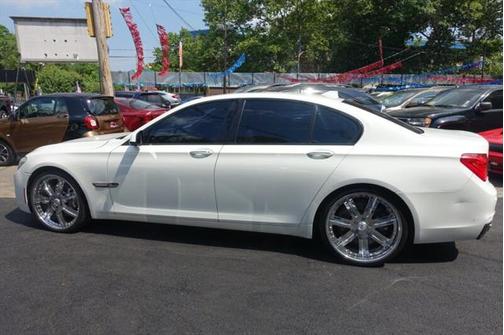 2012 BMW 750 i xDrive