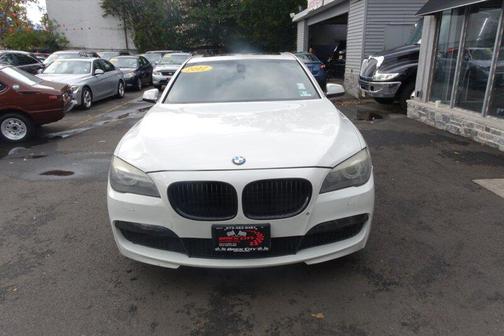 2012 BMW 750 i xDrive