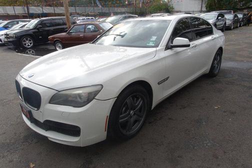 2012 BMW 750 i xDrive