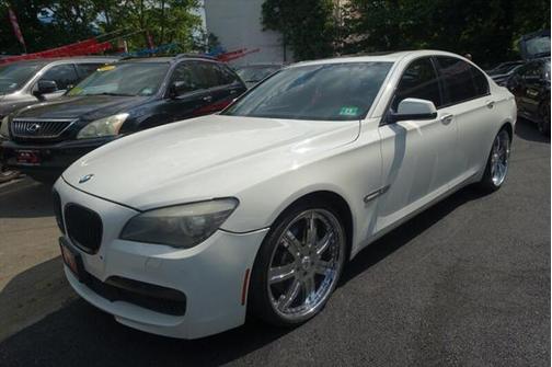 2012 BMW 750 i xDrive