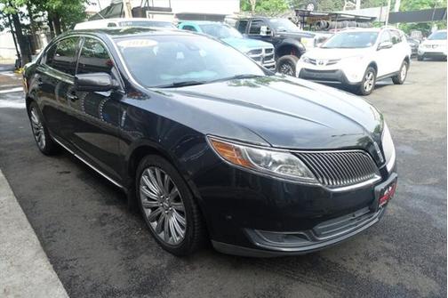 2013 Lincoln MKS Base