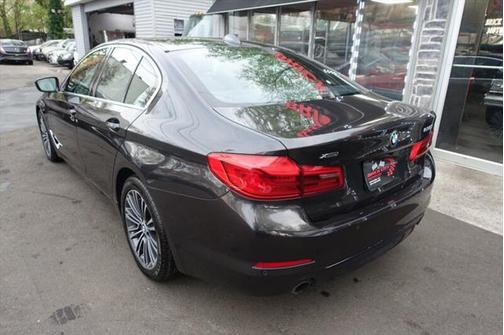2017 BMW 530 530i xDrive