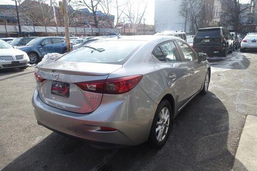 2016 Mazda Mazda3 i Touring