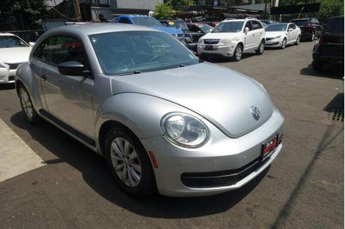 2014 Volkswagen Beetle Auto 1.8T Entry
