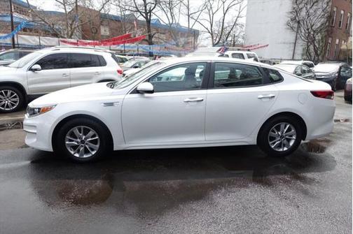 2016 Kia Optima LX