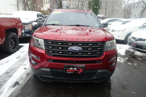2016 Ford Explorer Sport