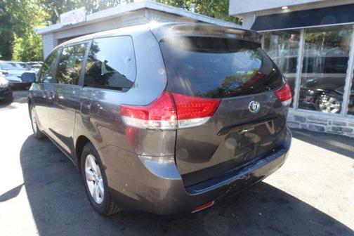 2013 Toyota Sienna SE