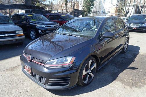 2015 Volkswagen Golf GTI 2.0T SE 4-Door
