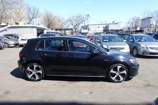 2015 Volkswagen Golf GTI 2.0T SE 4-Door