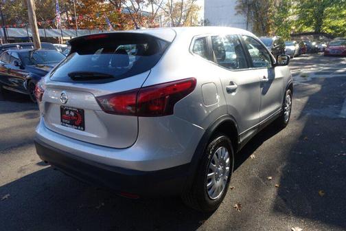 2018 Nissan Rogue Sport S