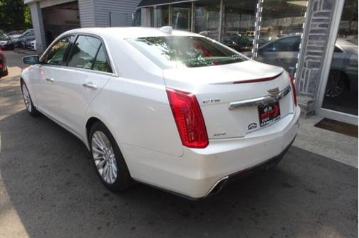 2017 Cadillac CTS 2.0L Turbo Luxury