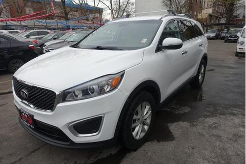 2016 Kia Sorento LX
