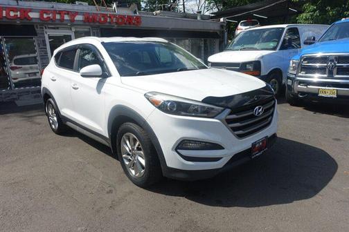2017 Hyundai TUCSON SE