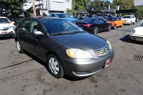 2005 Toyota Corolla LE