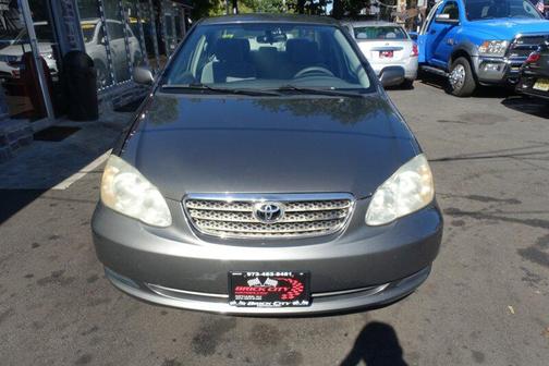 2005 Toyota Corolla LE