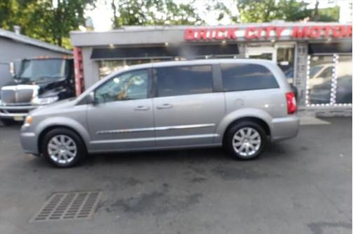 2015 Chrysler Town & Country Touring