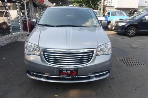 2015 Chrysler Town & Country Touring