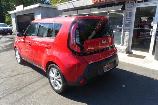 2015 Kia Soul +