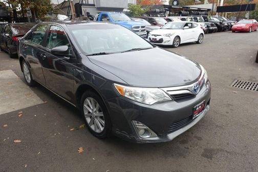 2012 Toyota Camry Hybrid XLE