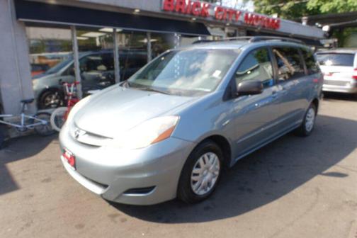 2008 Toyota Sienna LE