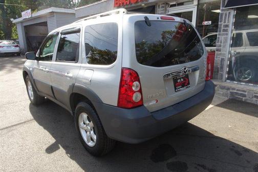 2006 Mazda Tribute i