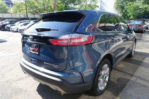Blue 2019 Ford Edge Titanium