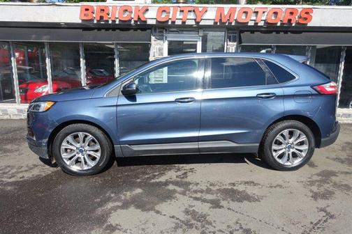 Blue 2019 Ford Edge Titanium