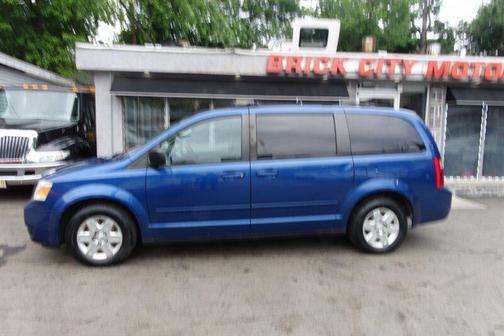 Deep Water Blue Pearlcoat 2010 Dodge Grand Caravan SE