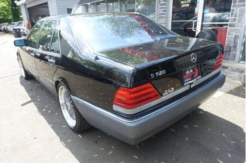 1994 Mercedes-Benz S-Class S 320