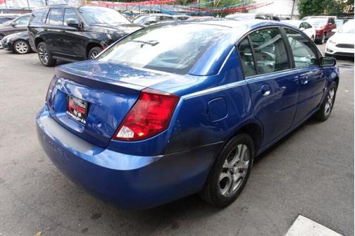 2005 Saturn Ion 3