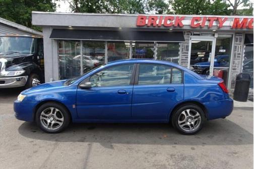 2005 Saturn Ion 3