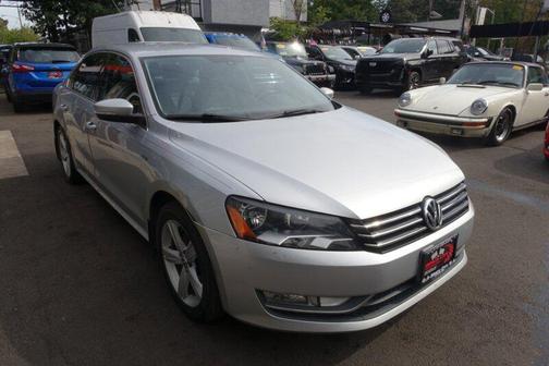 2015 Volkswagen Passat 1.8T Limited Edition