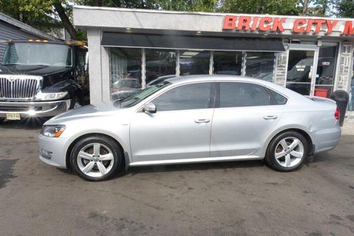2015 Volkswagen Passat 1.8T Limited Edition