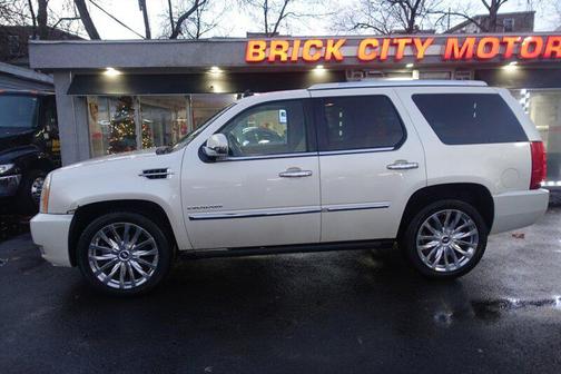 2010 Cadillac Escalade Premium