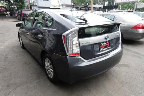 2012 Toyota Prius Plug-in Base