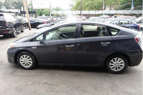 2012 Toyota Prius Plug-in Base