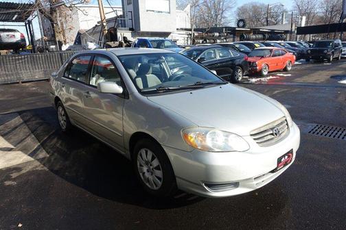 2004 Toyota Corolla LE