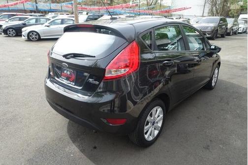 2013 Ford Fiesta SE