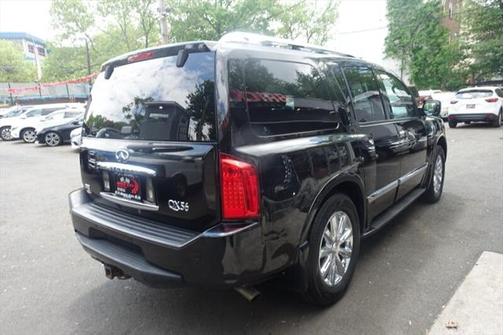 2010 INFINITI QX56 Base