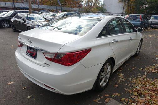 2012 Hyundai SONATA Limited